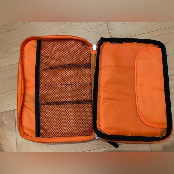 Cable Organizer Zipper Travel Case for Tech/Electronics - Picture 3 of 4